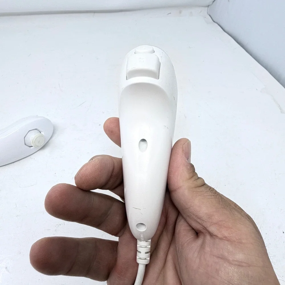 Official Nintendo Wii Nunchuck Controller White OEM RVL-004 Pair Lot of 2